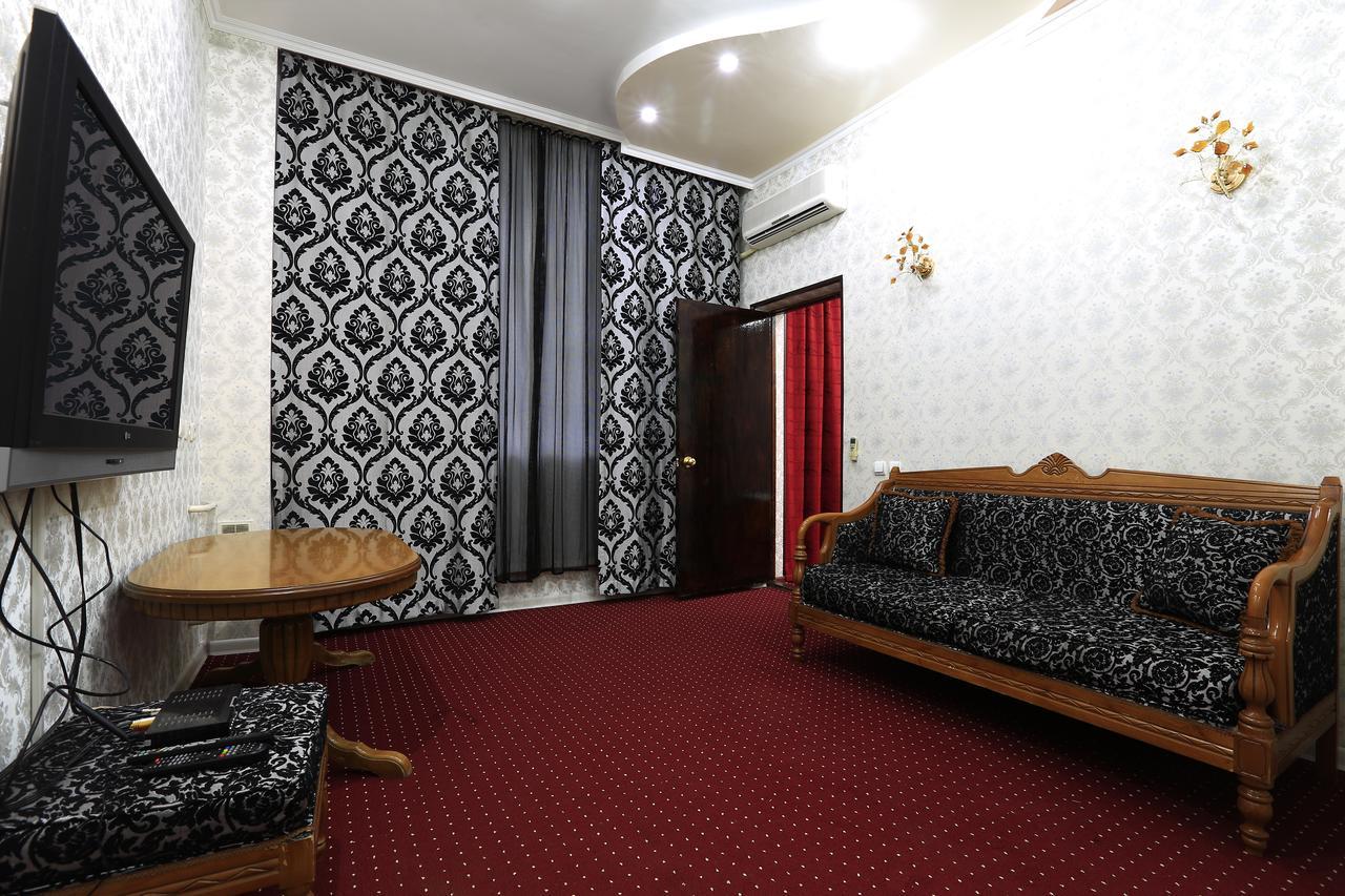 Hostel Raddus-Jss Tashkent Ngoại thất bức ảnh